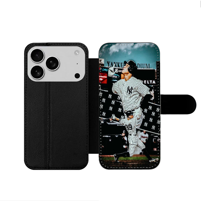 Aaron Judge Yankees Baseball iPhone 17 Wallet Case