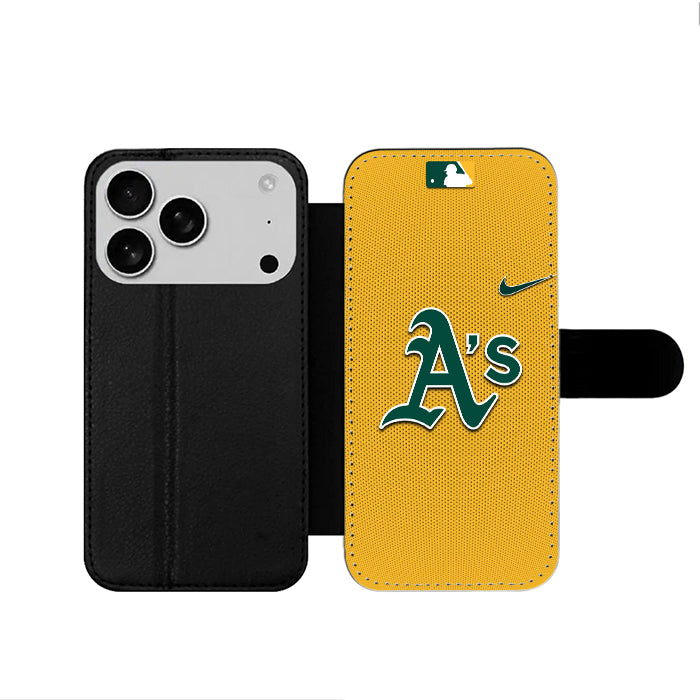 Atlanta's iPhone 17 Wallet Case
