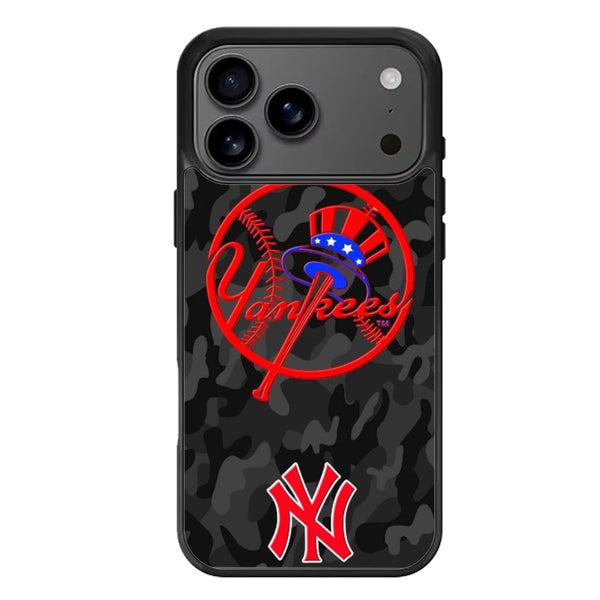 New York Yankees Camo iPhone 17 Case